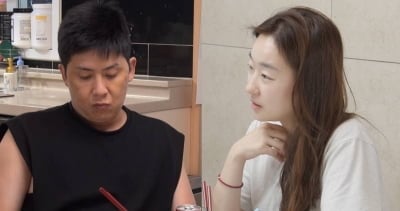 '10살 연하♥' 홍경민, 결혼 13년 만에 위기 고백…원인은 육아 "아빠가 버려놨어" ('동상이몽')