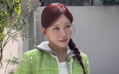 '52세' 김정은, 갈수록 어려지네…땋은 머리도 찰떡 소화