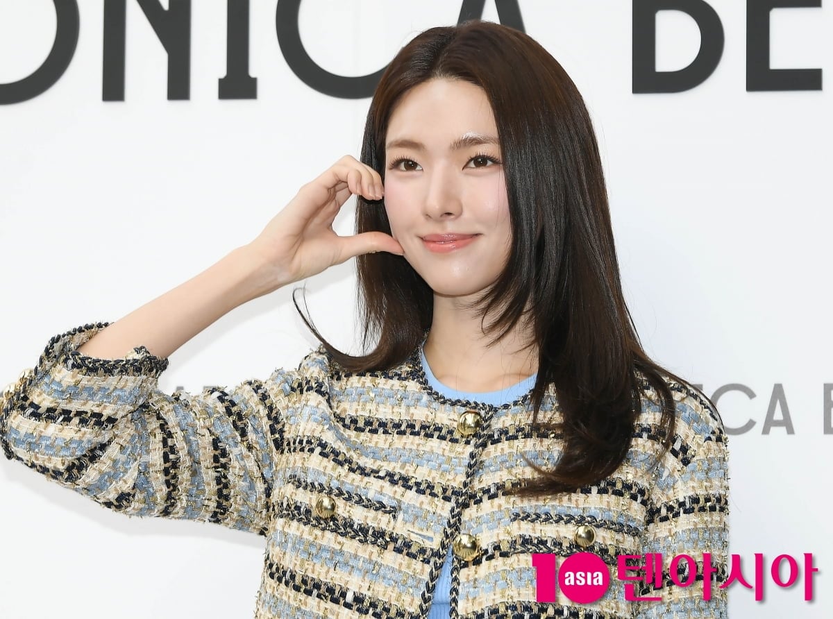 역사학자 심용환이 배우 하영의 증조부 안상호의 친일 행적을 둘러싼 논란과 관련해 재차 입장을 밝혔다. / 사진=텐아시아 DB