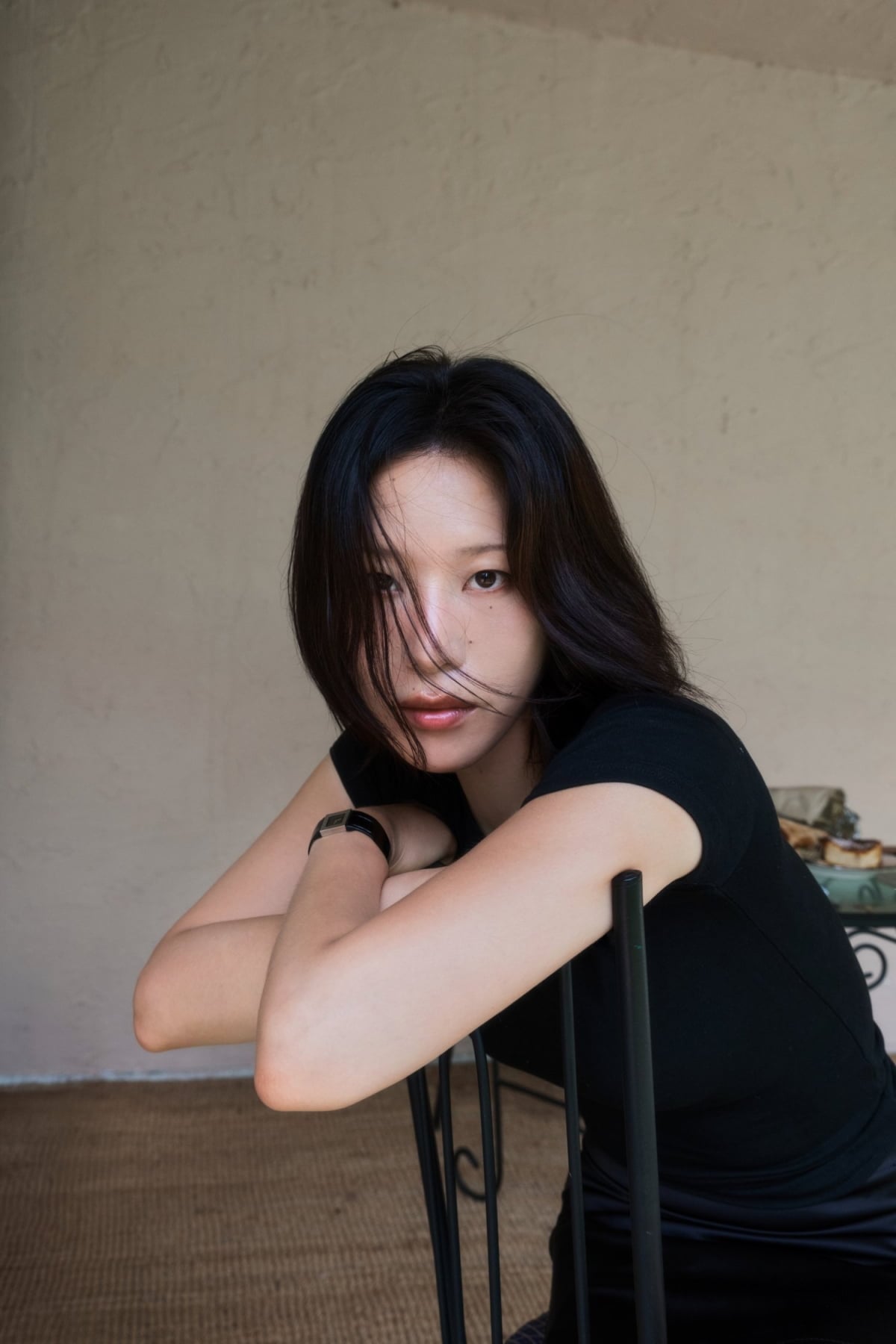 뮤지션 수민(SUMIN)이 정규 앨범 'dinnermode'를 발매한다./ 사진=스탠다드프렌즈