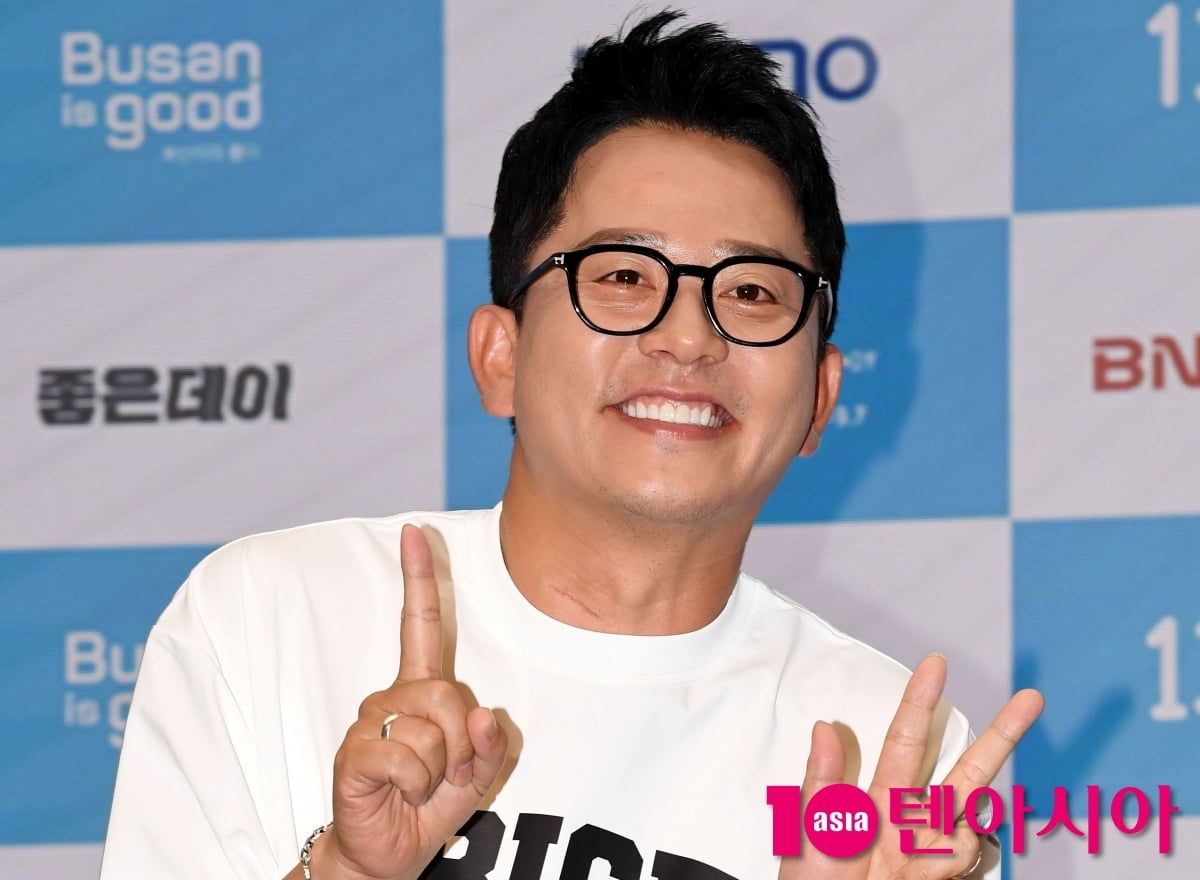 개그우먼 김지민과 결혼해 최근 2세를 가진 김준호가 여유를 보인다.  / 사진=텐아시아 DB