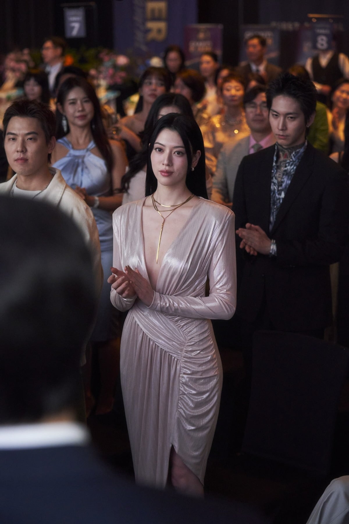 일본 배우 미요시 아야카가 영화 '타짜: 벨제붑의 노래'로 한국 영화에 도전했다. / 사진제공=CJ ENM, 싸이더스