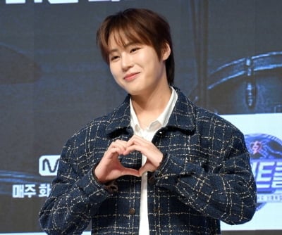 하성운, 대박 터졌다…시원한 계곡에서 함께 물놀이하고 싶은 남자 가수 1위 [TEN차트]