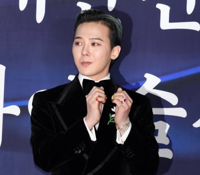 지드래곤 생일 맞아 5억 기부…소속사, 청년 예술가 50명 지원