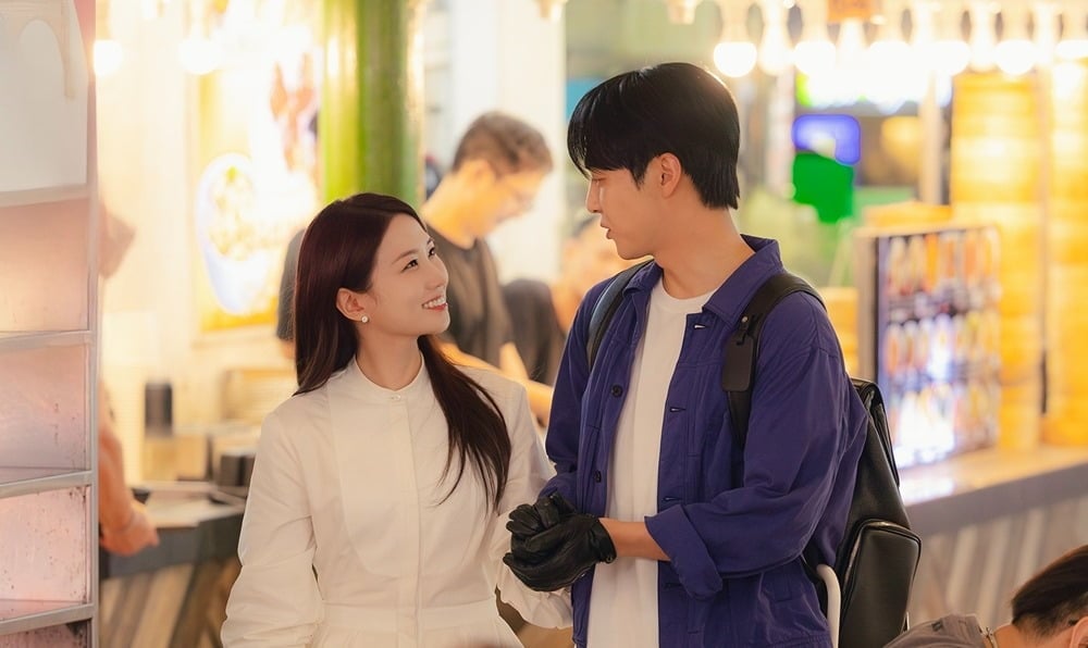 박은빈, 양세종이 싱가포르에서 데이트를 즐긴다./사진제공=tvN