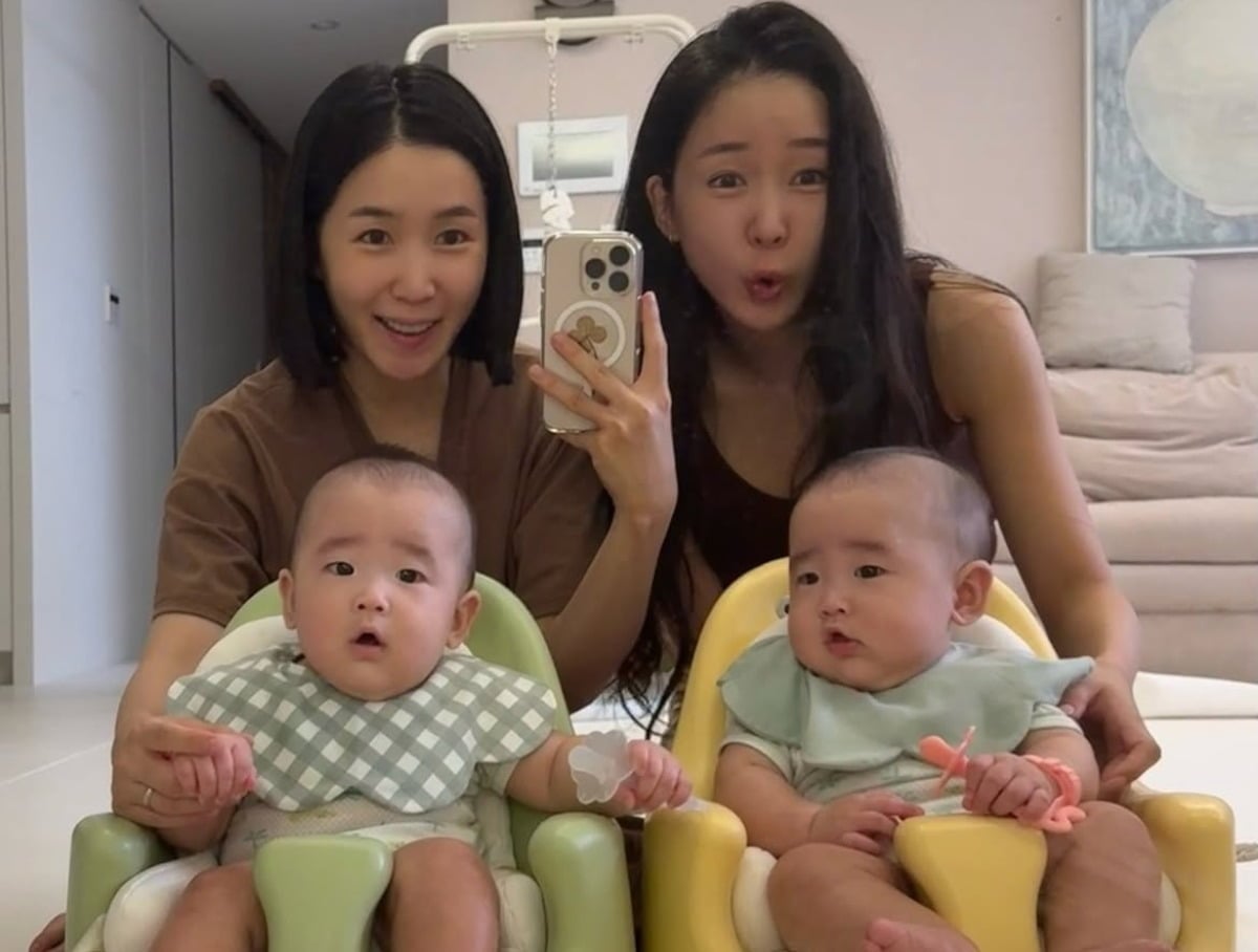 초아가 가족과 함께 하는 일상을 공개했다. / 사진=초아 SNS
