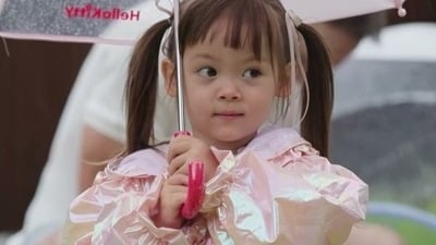기욤 딸, 생후 36개월 맞아?…완성형 요정 미모에 3개 국어 구사 '감탄' ('슈돌')