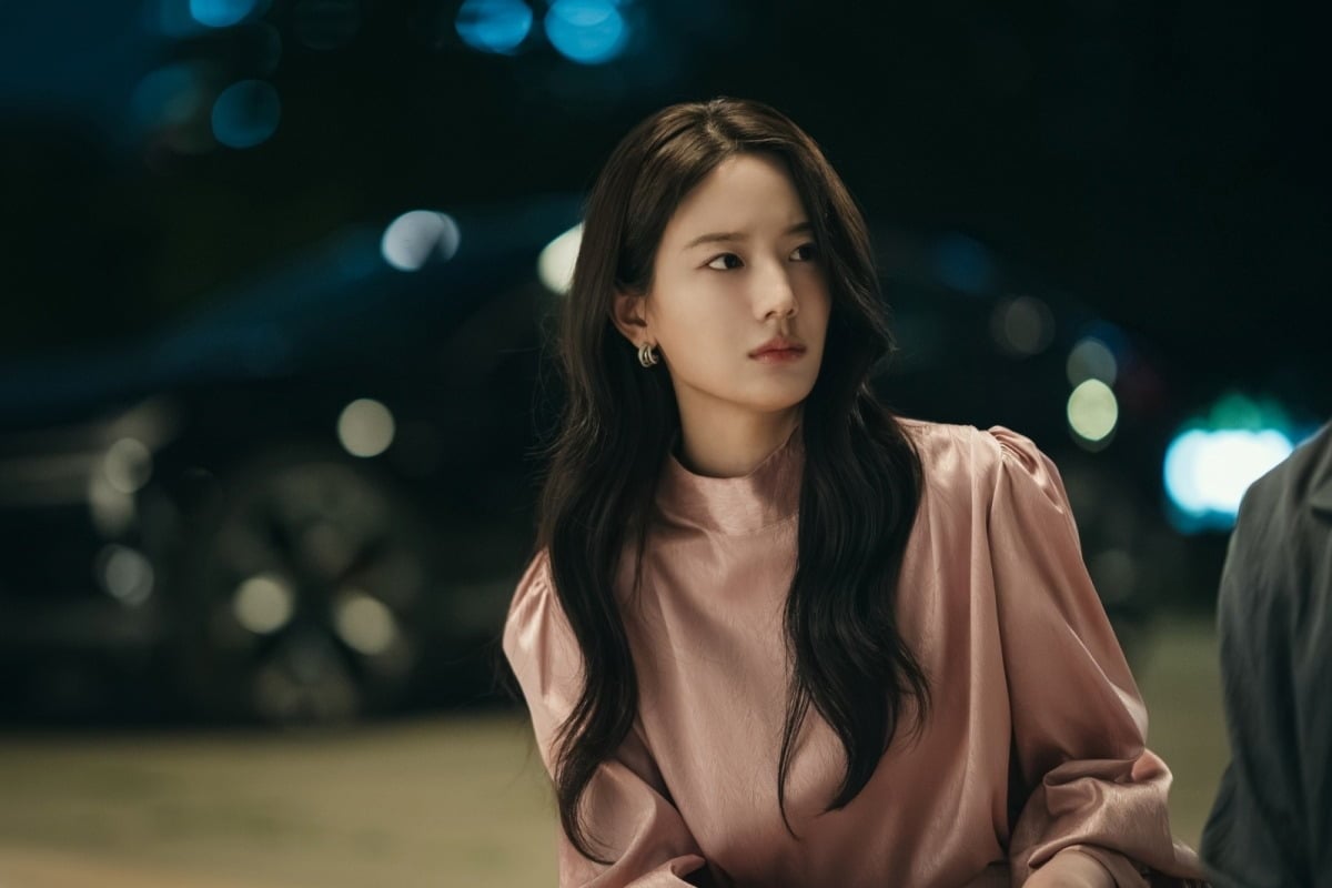 프로미스나인 출신 배우 장규리가 비올리스트 역할을 위해 클래식 공연을 찾아다니며 캐릭터 준비에 나섰다. /사진제공=tvN