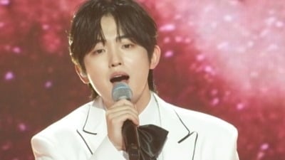 19살에 '직장암 투병' 母 떠나 보냈다…하루, 팬 사연에 "나도 목이 메어" ('전설의사내')