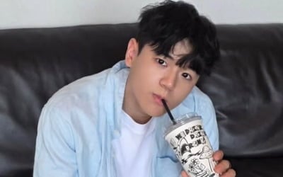 윤후, ♥최유빈이 반할 만했네…작은 얼굴·넓은 어깨로 훈훈한 비주얼