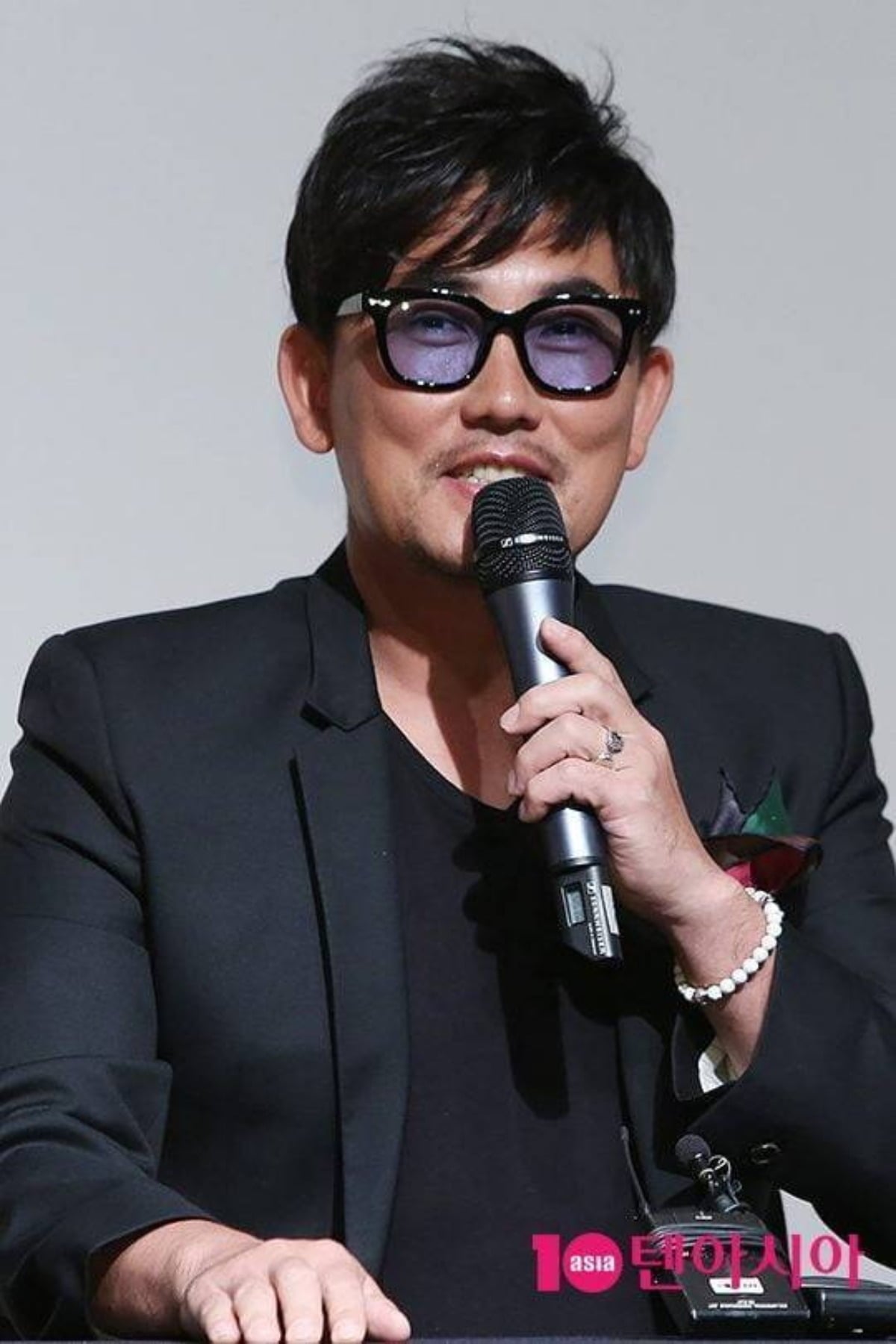 가수 이승철이 공식석상에서 발언하고 있다. / 사진=텐아시아 DB