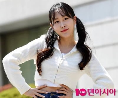 김의영, 압도적 인기…폭염에도 밖으로 나오게 만들 것 같은 여자 트로트 가수 1위 [TEN차트]