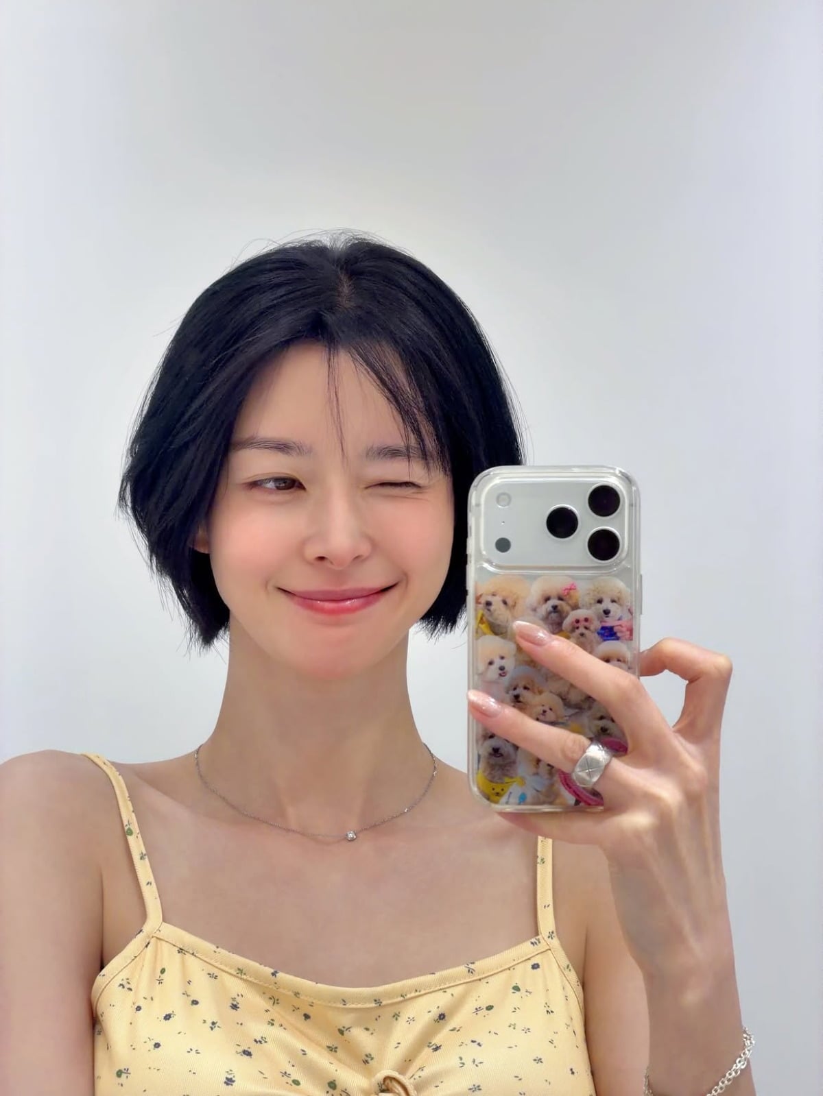 사진 = 권나라 인스타그램