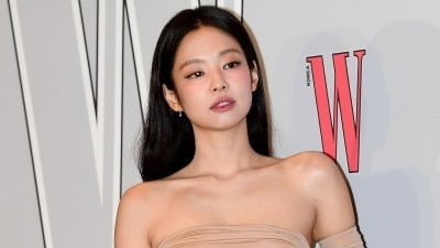 제니, 피지컬 EP 'Fallen Angel' 발매…미공개 음원도 담겼다