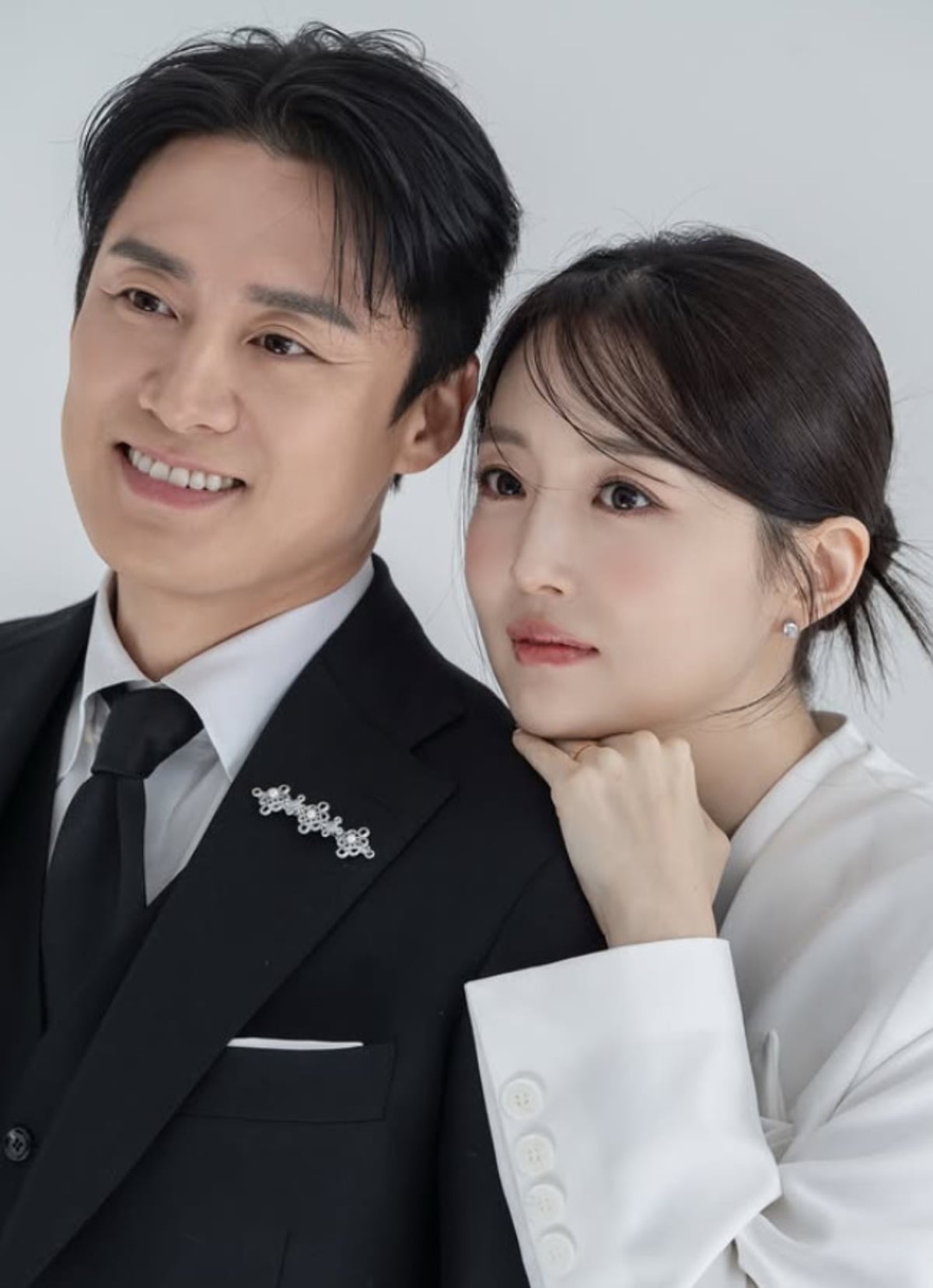아나운서 부부 오상진과 김소영이 환한 미소를 짓고 있다. / 사진=김소영 SNS