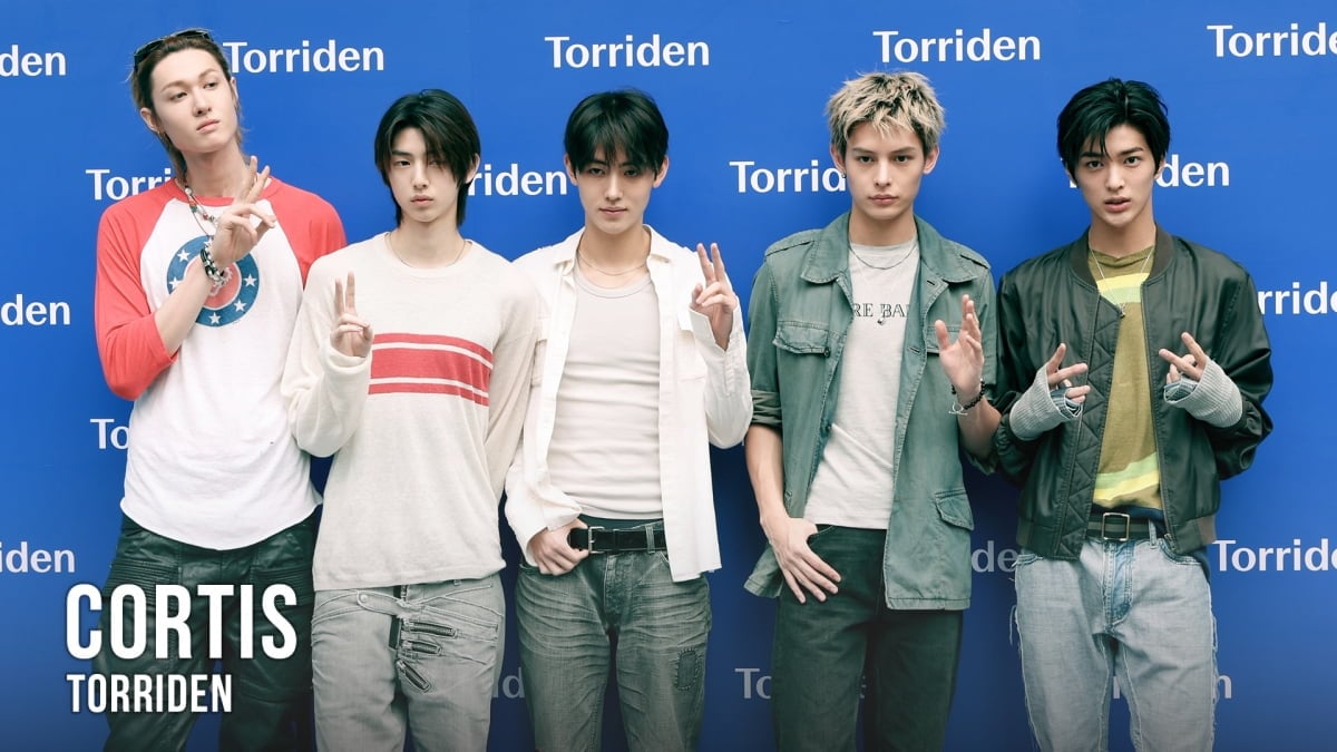 코르티스, 자유로운 에너지 그대로