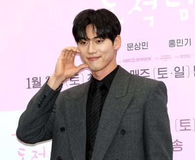 "출연료 얼마 안 나왔다고 낙태 수술비 회피" vs "일방적 스토킹"…홍민기·전여친 진실 공방