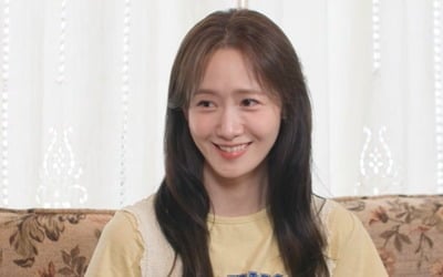 윤아 데뷔 20주년 앞두고 뜻밖의 걱정…"나이 굉장히 많은 줄 알겠다" ('김영옥')