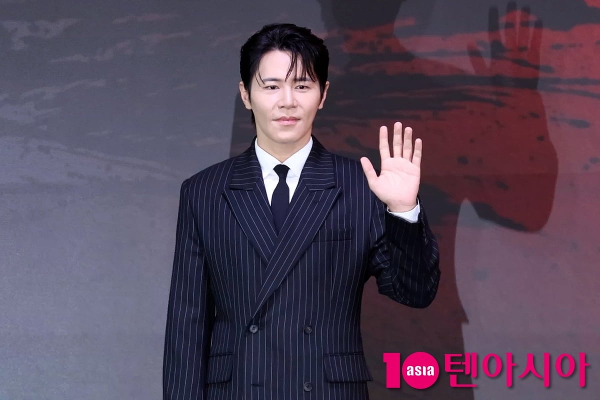 20일 오전 서울시 마포 호텔 나루 서울 엠갤러리에서 넷플릭스 시리즈 '들쥐'의 제작발표회가 열린 가운데 현장에는 배우 류준열, 설경구, 이규형과 연출을 맡은 김홍선 감독이 참석했다. / 사진=윤지인 기자 