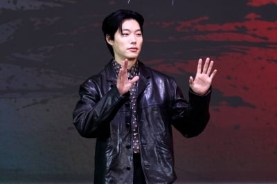 류준열, 공개 사과 했다…'대선배' 설경구와 첫 호흡인데 "호사 누려 죄송해" ('들쥐')