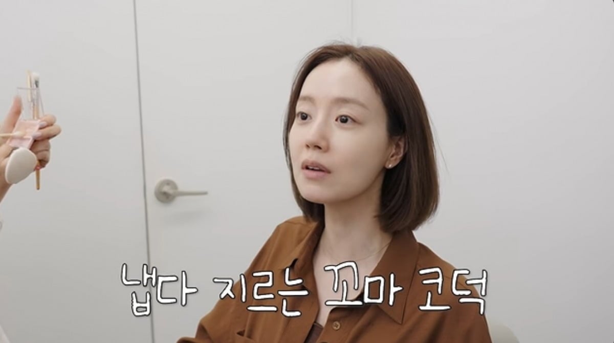 사진 = '문채원 Moon chaewon' 유튜브 채널 캡처