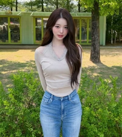 아이브 장원영, 태도 논란 일었던 그때 그 '놀이동산 샷' 한 달 만에 '직접 소환'