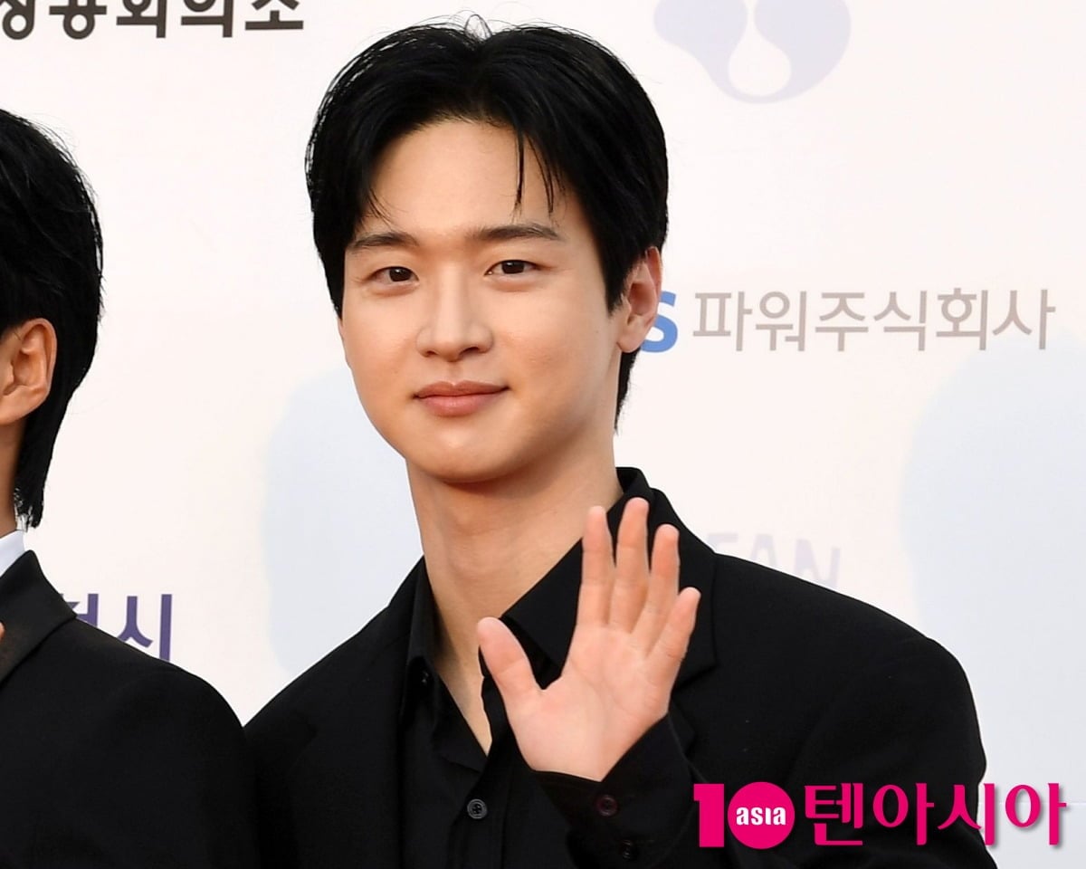 배우 장동윤이 수해 피해를 입은 가정을 위해 내레이션 재능기부에 나섰다./사진=텐아시아DB