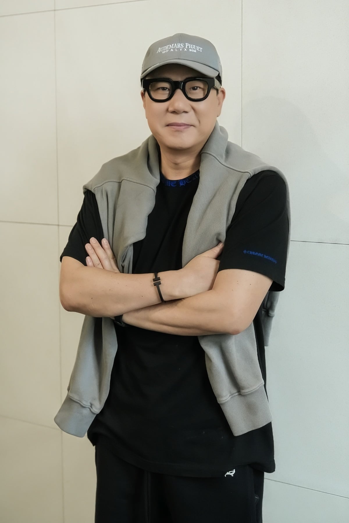 방송인 이상민이 포즈를 취하고 있다. / 사진제공=웨이브 '피의 게임X'