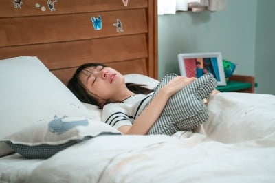 '사랑이 온다' 안희연, 식은땀 흘리다 돌연 쓰러졌다…배정남에 고백 후 응급상황