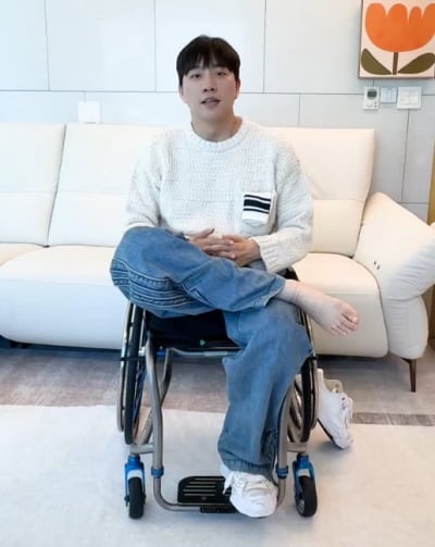 엑스레이 '30장' 찍은 박위, 강연 줄취소 되나…"사안 엄중하게 바라보는 중"
