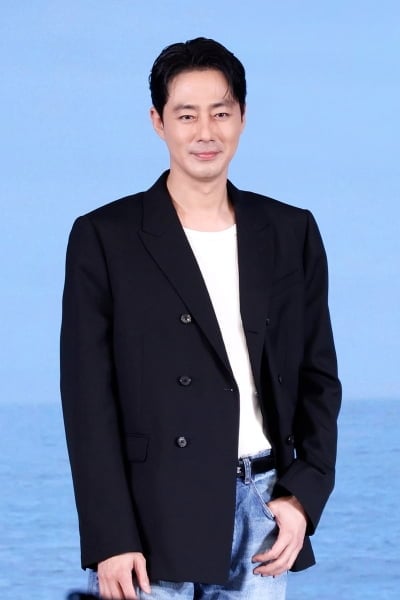 조인성, 쉬려다가 마음 돌렸다…"체력적 힘들었는데 '가능한 사랑'까지는 한다는 마음"