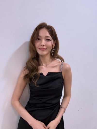 '37세' 선예, 애셋맘 안 믿기는 뼈말라 몸매…블랙 드레스 하나로 완성한 우아한 비주얼