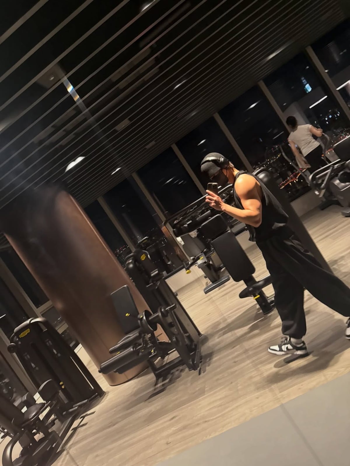사진 = 안효섭 인스타그램