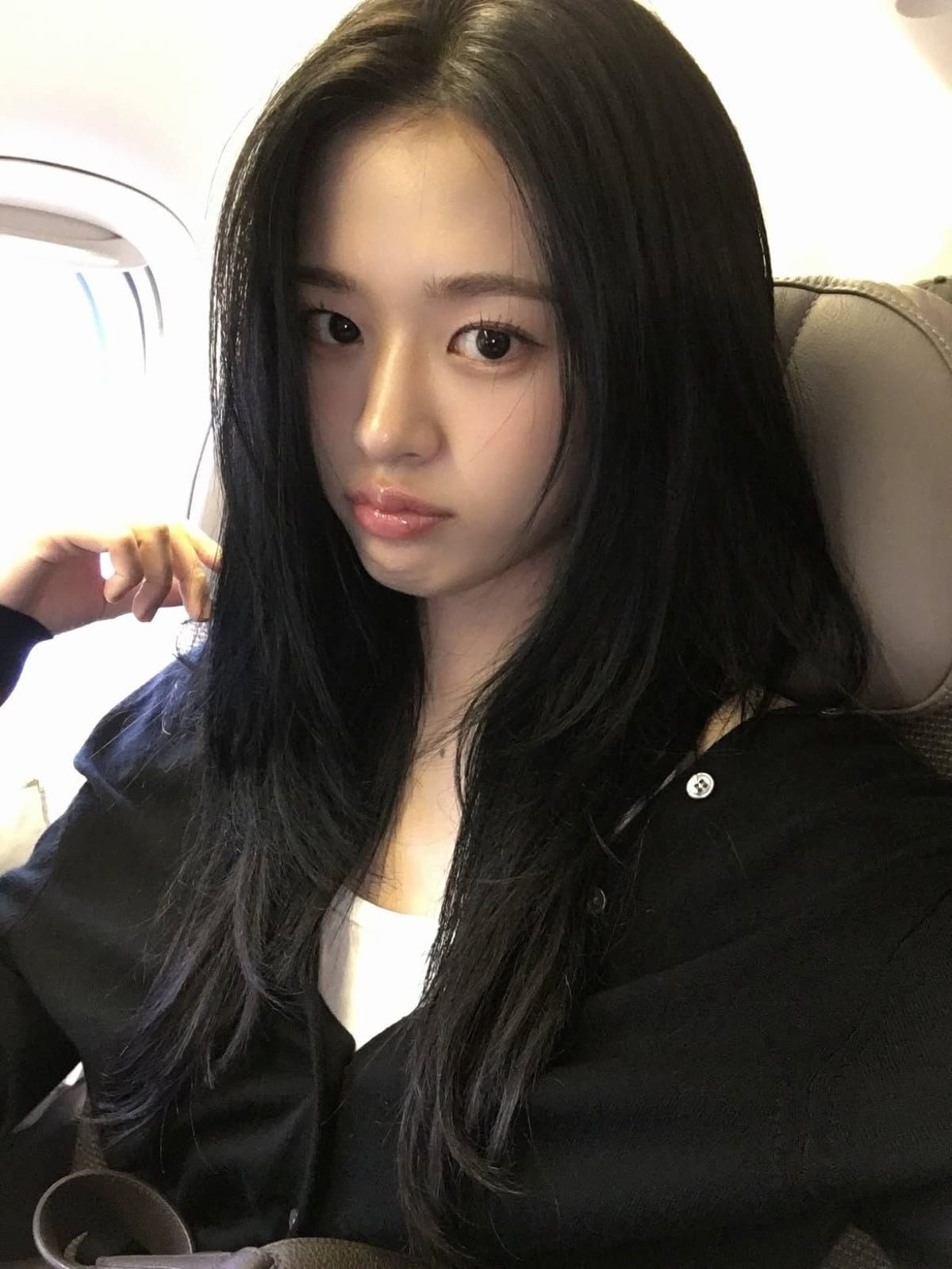 사진 = 안유진 인스타그램