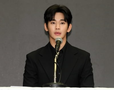 김수현, 100억대 광고 소송 첫 승소…5.7억 반환 요구 전부 기각
