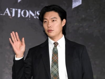 류준열, 스타 되고도 편한 길 안 갔다…잇단 흥행 참패에 불구 '비주류' 선택 [TEN피플]