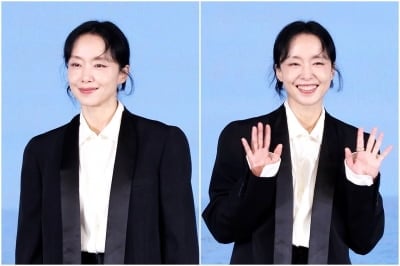 아빠 정장 빌려 입었나…전도연, 어벙벙한 핏에 몸매 라인도 실종[TEN스타필드]