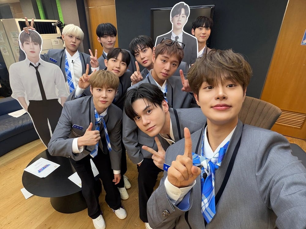 해체 7년 만에 다시 뭉친 워너원이 무대 밖에서도 한층 성숙해진 모습을 보였다./사진제공=엠넷
