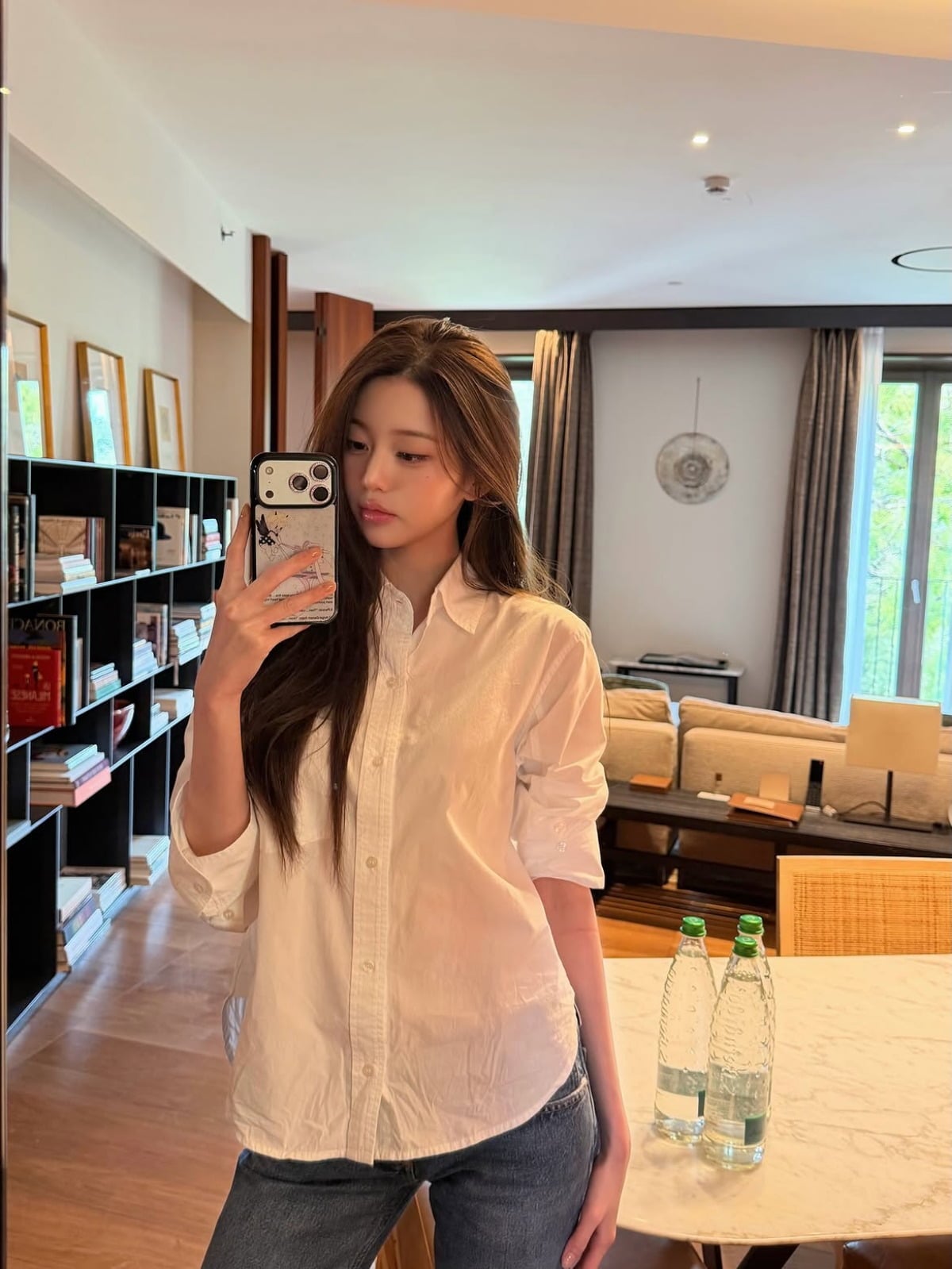 사진 = 장원영 인스타그램