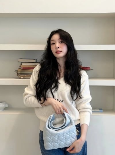 '5살 연하♥' 김연아, 흰 니트에 청바지만 입었는데…명품 보다 빛난 비주얼
