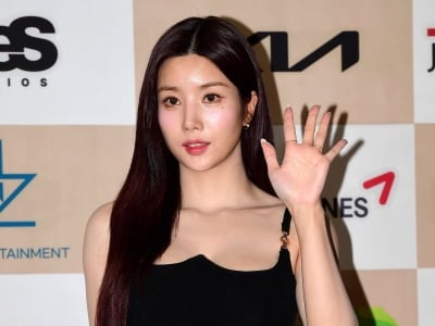 '24억 건물주' 권은비, 사업 실패했다…"처참히 망해, 재고 500개 남아서 싸게 팔아" ('정예인')