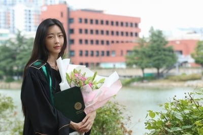 "15살 때부터 학교 못 다녀" 달샤벳 수빈, 결핍 고백했다…만 32세에 건국대 연영과 졸업