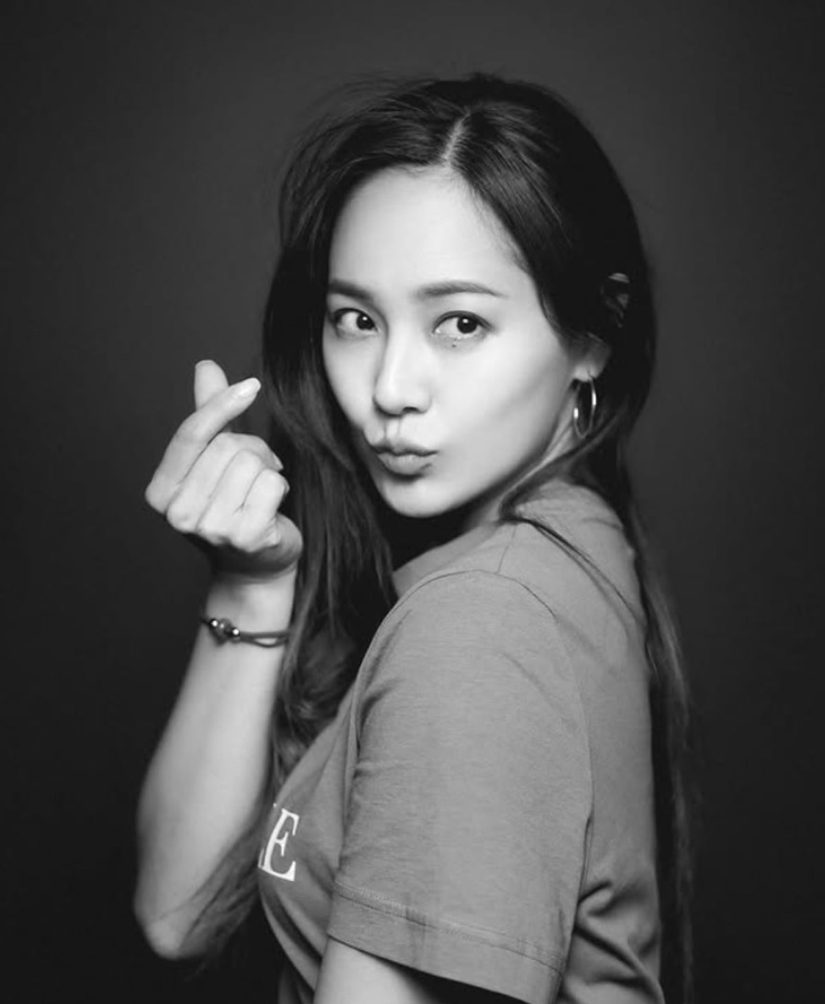 그룹 S.E.S 출신 유진이 포즈를 취하고 있다. / 사진=유진 SNS