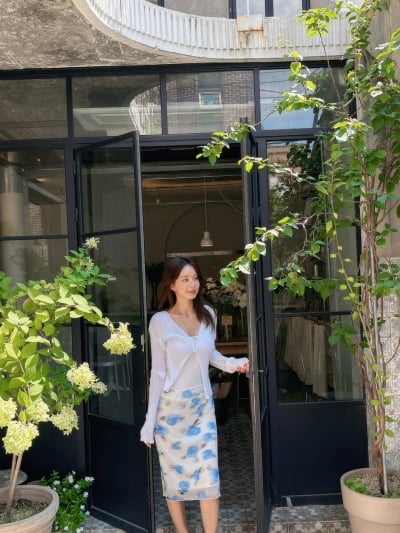 '나솔' 29기 옥순, 결별 이후에도 청순미가 다했다…여름 끝자락 화사한 일상