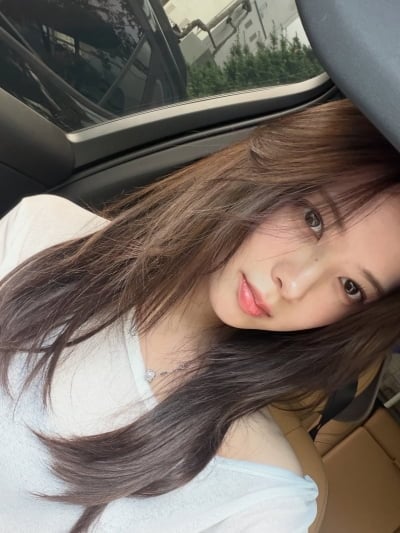 '165cm·39kg' 노정의, 부러질 듯한 '뼈말라' 몸매…일상마저 화보 같은 미모