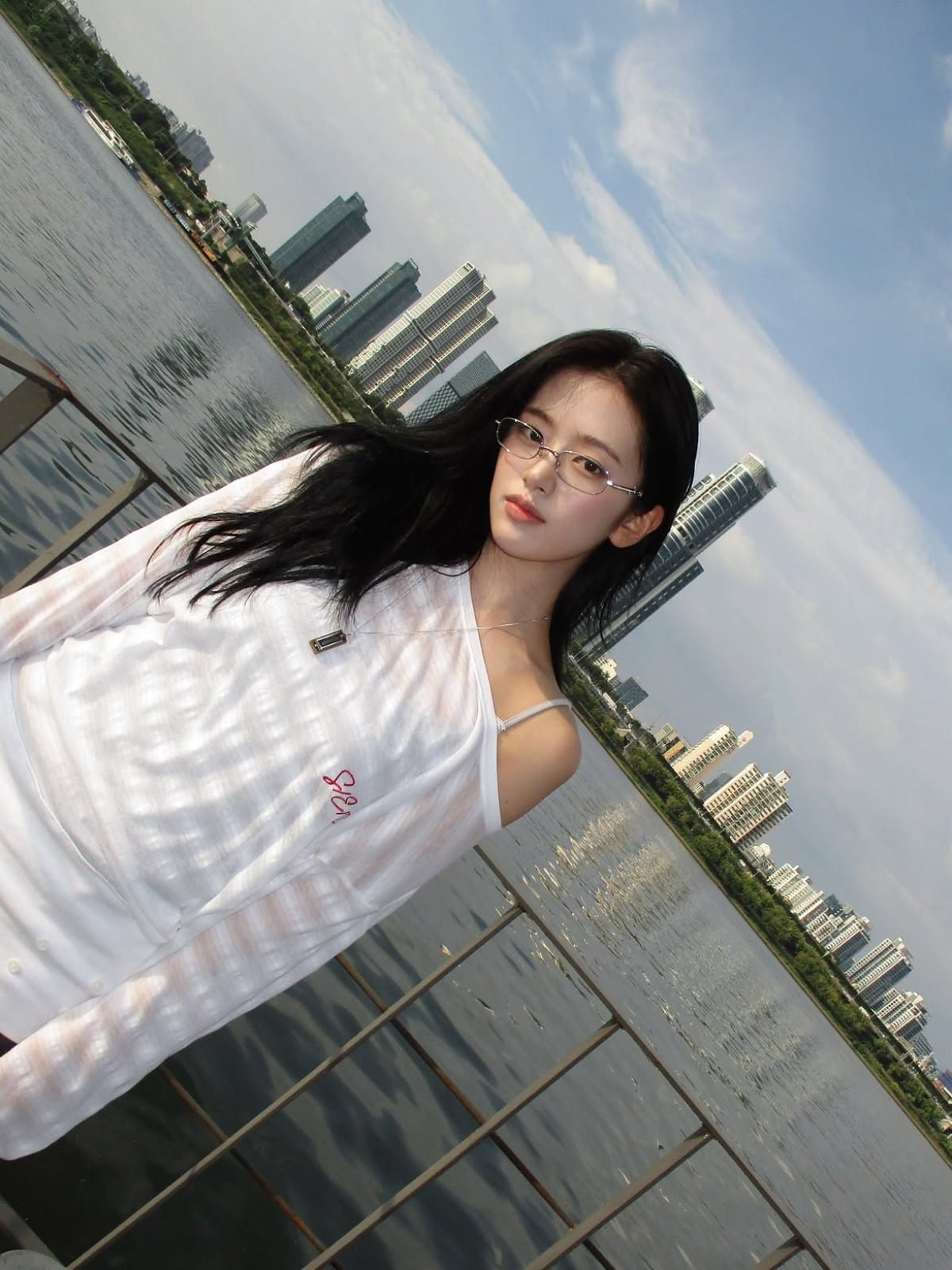 사진 = 안유진 인스타그램
