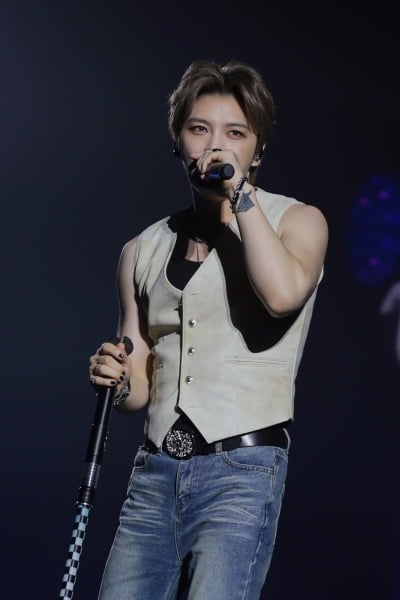 김재중, 18년만의 '뮤직뱅크' 출연…"팬들 덕에 컴백 활동 잘했다" 뭉클