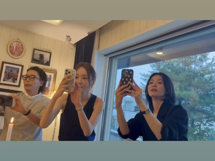 송혜교, 와인 파티서 포착…그걸 찍는 고현정 언니, 동생 찍으려 이리저리 찰칵