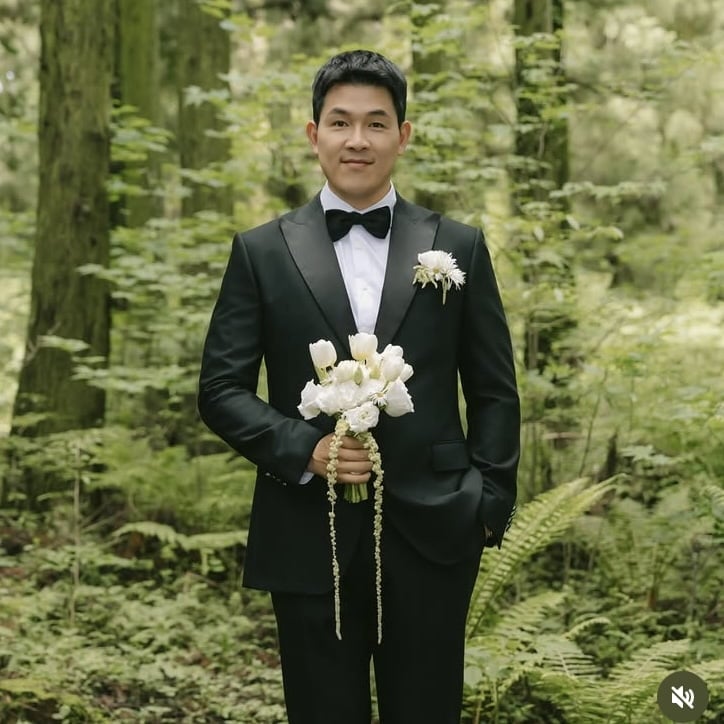 ‘이라크 파병’ 21기 영철, 84년생의 늦은 결혼…신부랑 웨딩화보 공개