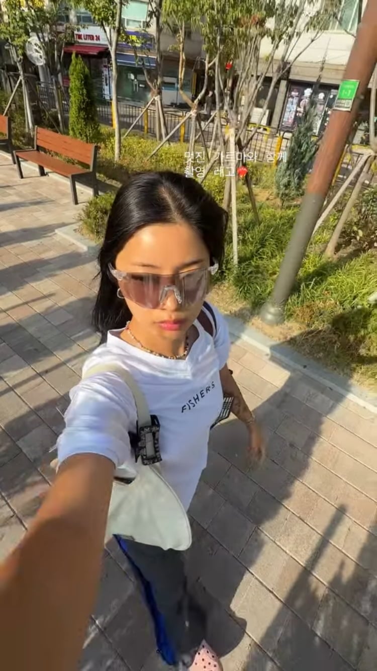 ‘레즈비언’ 곽선희, 햇빛 아래서 가르마 자랑…선명한 라인 뽐내